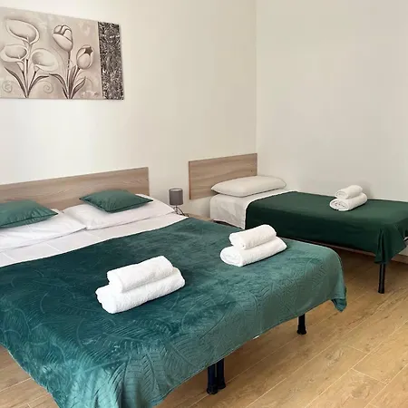 Gl Sun Palace Panzió Bari