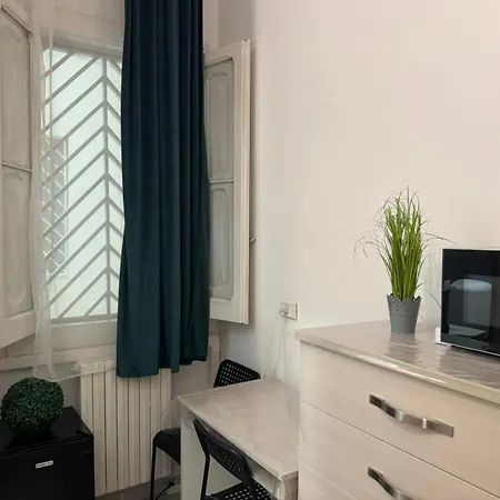 Gl Sun Palace Panzió Bari